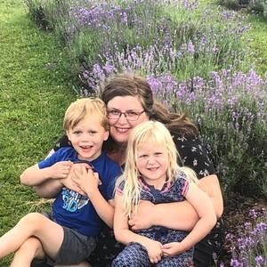 Meet your Posher, Stephanie